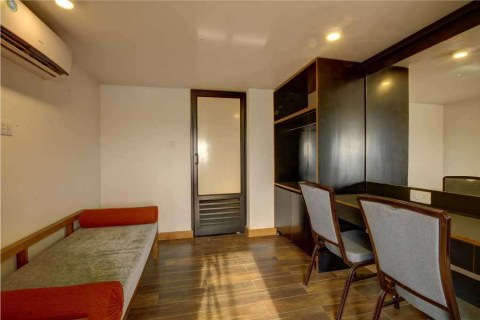 Green Room